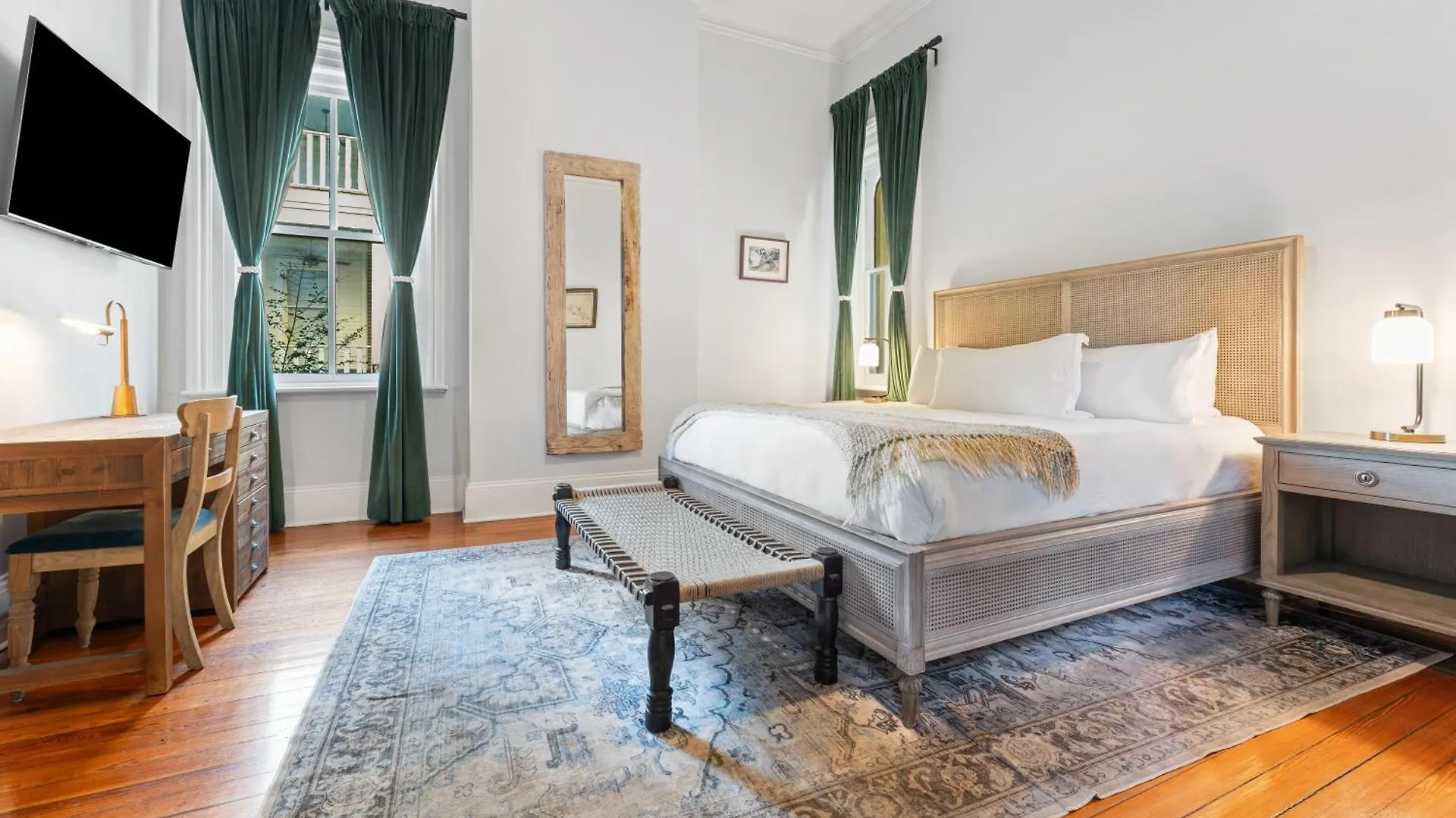 Bellwether House Savannah Bed & Breakfast