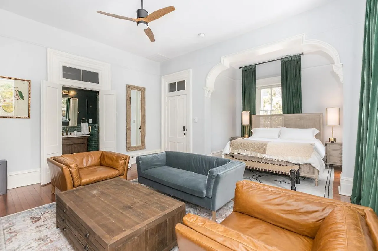 Bellwether House Savannah Bed & Breakfast